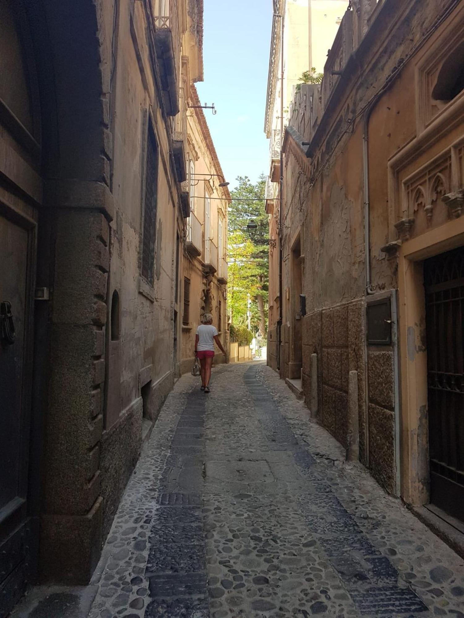 B&B Il Vicolo Di Pizzo Экстерьер фото